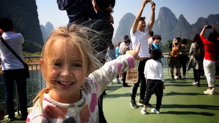 china con niños