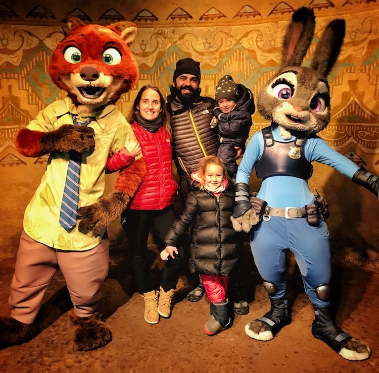 los padres somos de nunca jamas y los niños de zootropolis